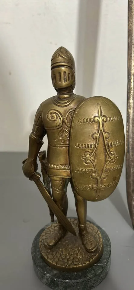 Knights image indicator(3)