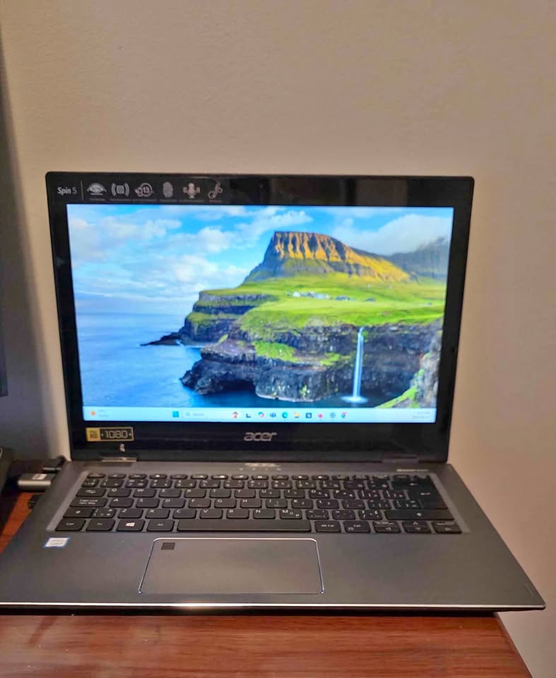 Touch Screen 2 in 1 convertible Laptop
