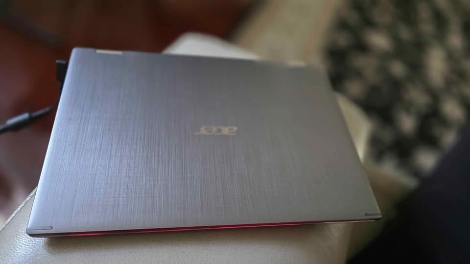 Touch Screen 2 in 1 convertible Laptop - photo 2