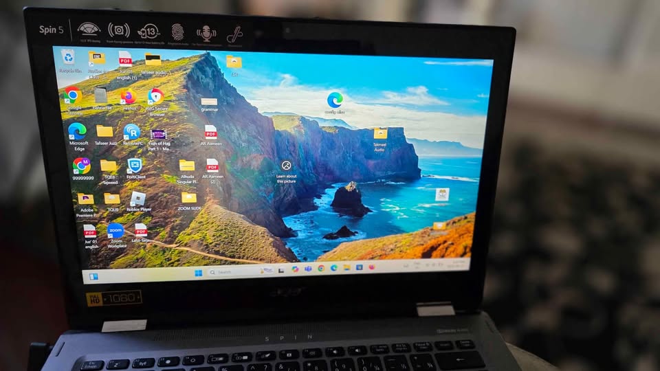Touch Screen 2 in 1 convertible Laptop - photo 3
