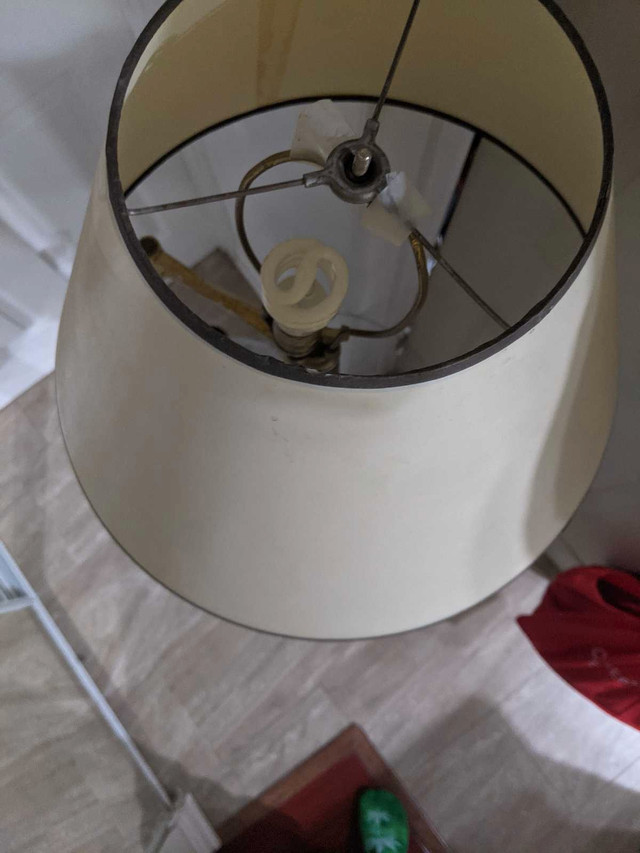 Brass & wood Floor Lamp with Glass Table - photo 4