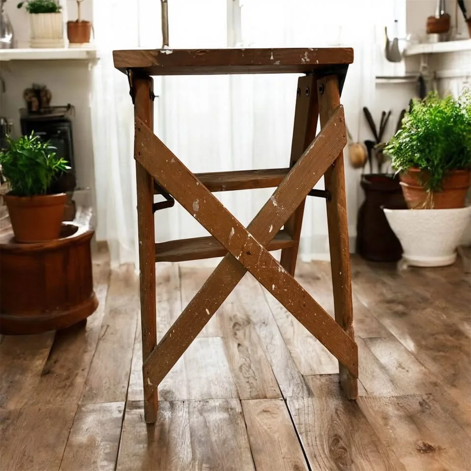 Vintage 22” Tall Wood Folding Step Ladder 1960 image indicator(3)