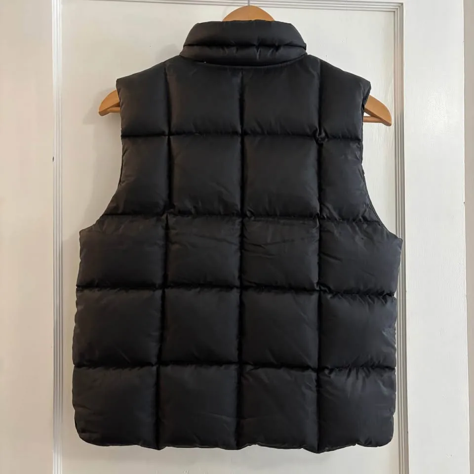 Ladies Puffer Vest size Medium image indicator(3)