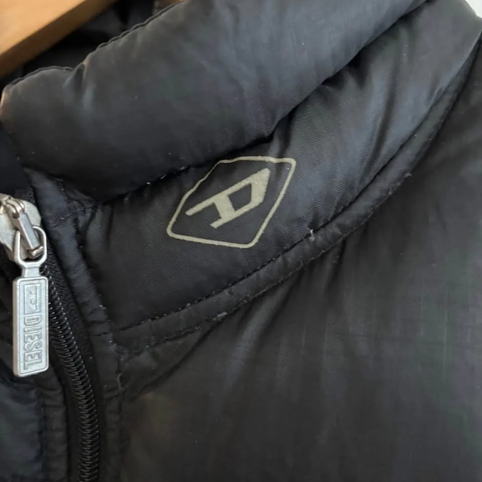 Ladies Puffer Vest size Medium image indicator(8)