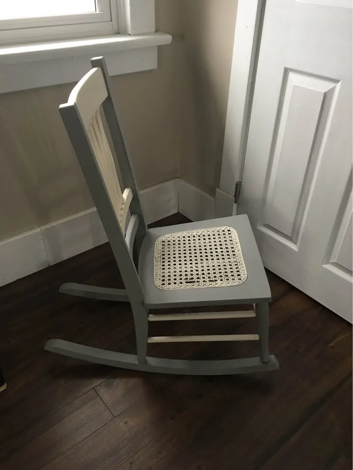 Kids room Decore Rockingchair image indicator(2)