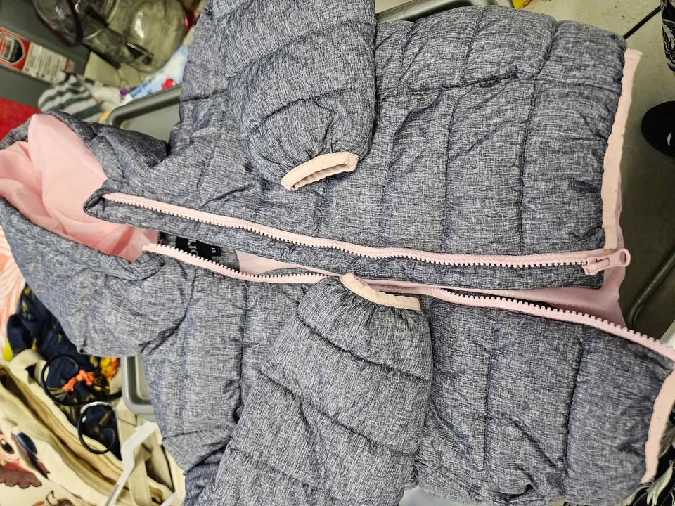 5T Winter Coat - photo 2