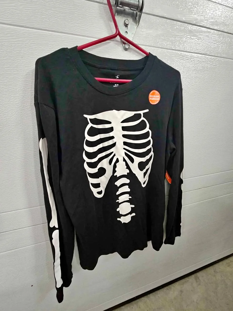 New Mens Medium Glow In the Dark Skeleton top