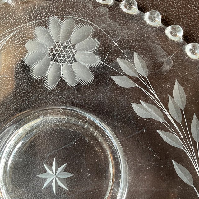 Vintage Imperial Candlewick Serving Plate w/ Etching - photo 4