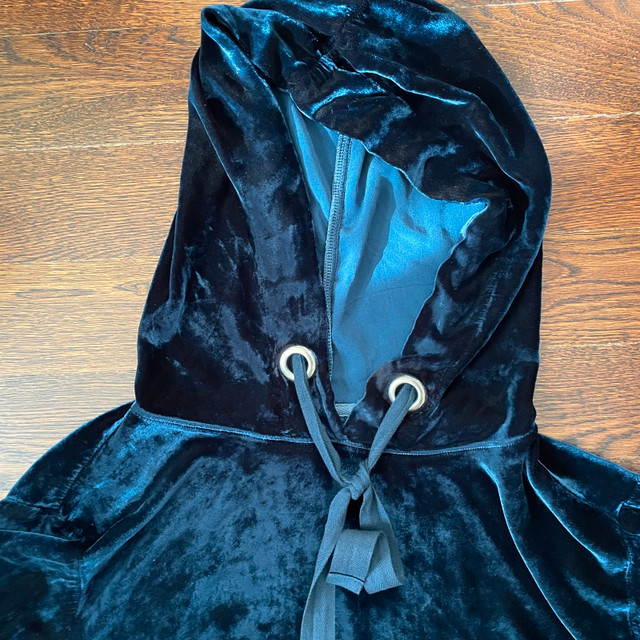 Bella Dahl Navy Blue Velvet Cropped Hoodie Top-XS - photo 3