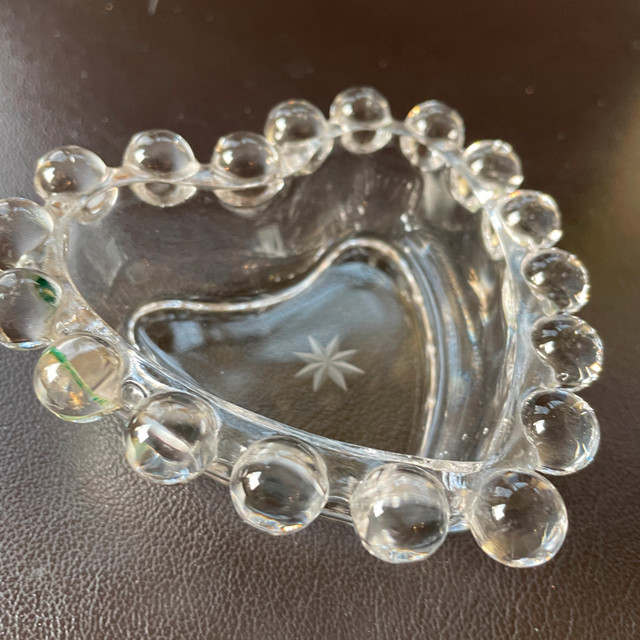 Candlewick Glass Heart Bubble Trinket Dish - photo 2