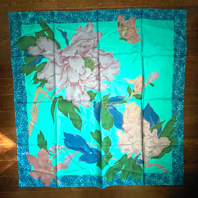 NEW Thai Turquoise Silk Scarf - Floral. 33" x 34.5"