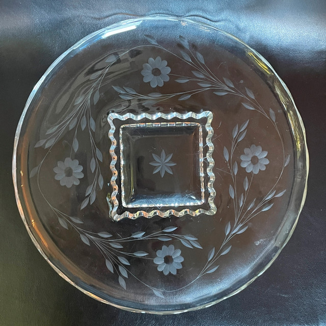 Large 14" Round Vintage Cornflower Radiance glass plate