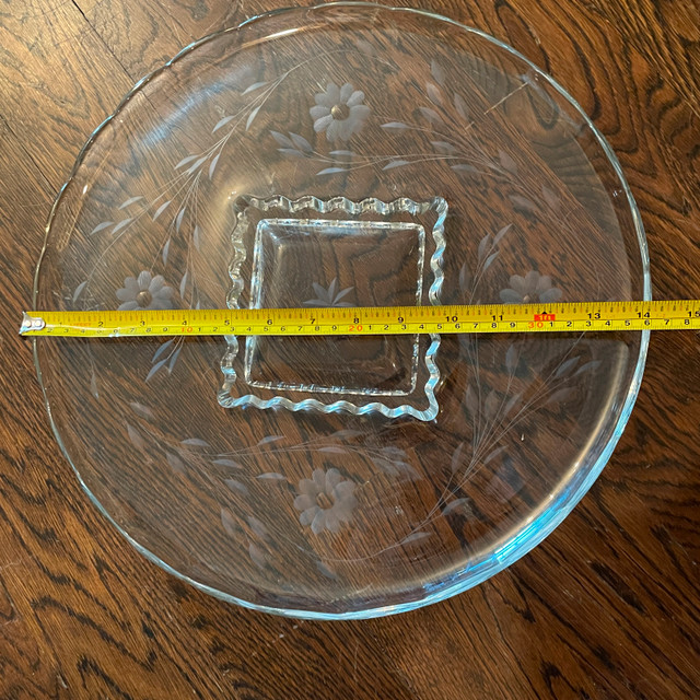 Large 14" Round Vintage Cornflower Radiance glass plate - photo 2