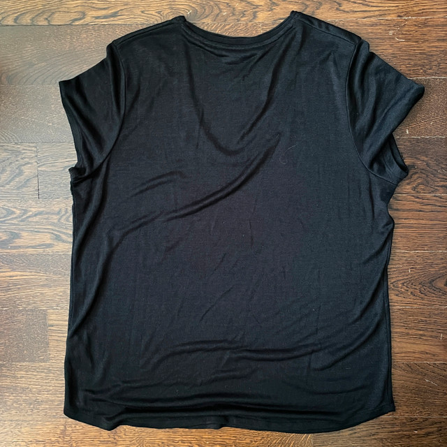 Vince Black V-neck T-shirt-Large - photo 3