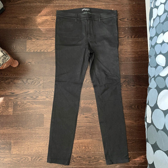 Vince Black Textured Leather Pants Jeans-Size 12