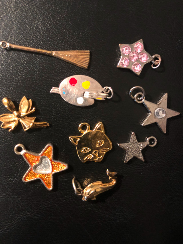 Lot of 9 assorted bracelet/necklace charms/pendants - Cute - photo 3