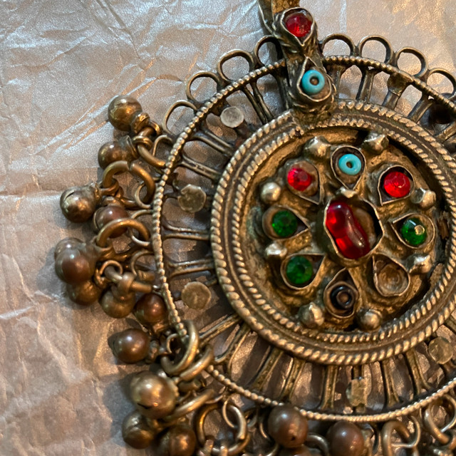Rare vintage Afghani necklace pendant with beads + glass stone - photo 2