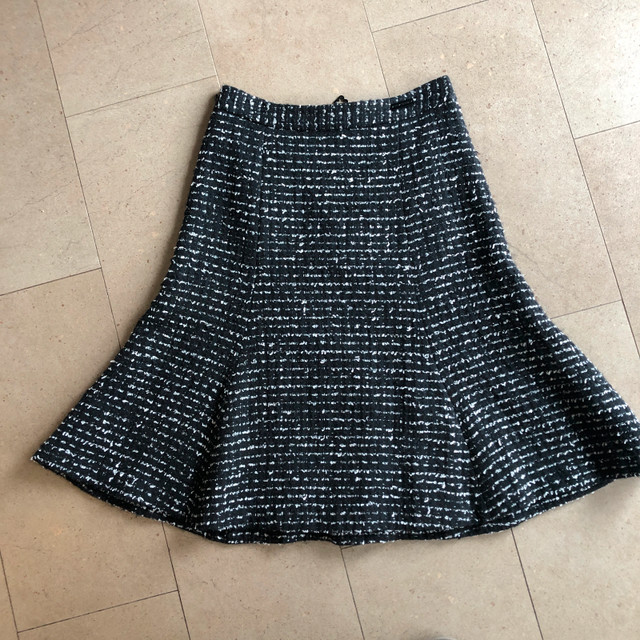 Gorgeous Pink Tartan Black + White A-line Tweed skirt-Size 0