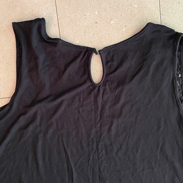 Philosophy Sz. 2X Womens Black Sleeveless Tank Top w/lacy detail - photo 4