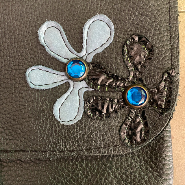 Navy Blue Leather Purse/Clutch with Flower Appliques - photo 4
