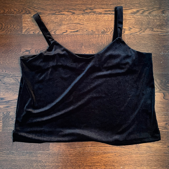 Luxurious Black Stretch Velvet Tank Top - Size XL
