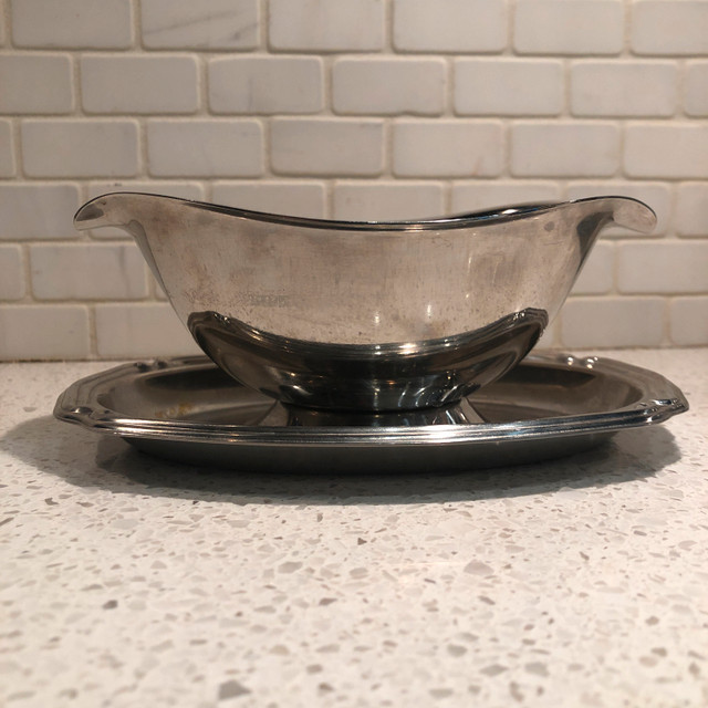 Stainless Steel Gravy Sauce Boat with attached tray/saucer - photo 2
