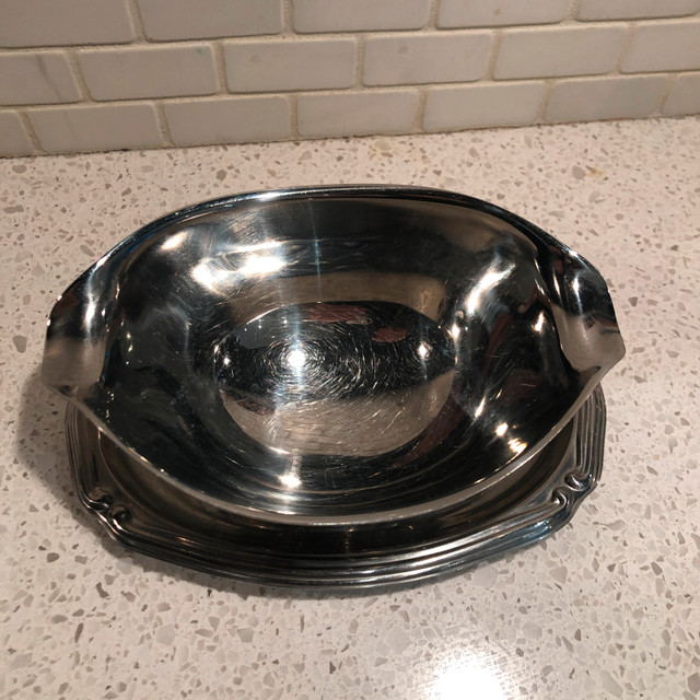 Stainless Steel Gravy Sauce Boat with attached tray/saucer - photo 3