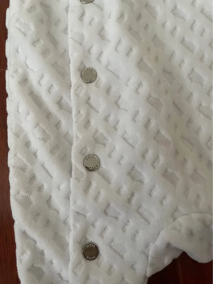 Hugo Boss baby onesie image indicator(3)