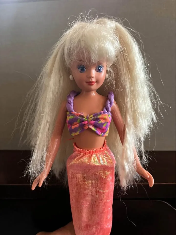 Barbie: Mermaid Skipper and the sea twins, 1990s image indicator(3)