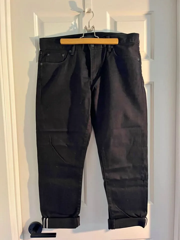 Uniqlo. Men’s black jeans