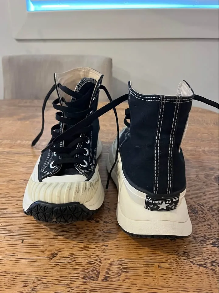 High Top Converse All Star: Chuck Taylor image indicator(3)