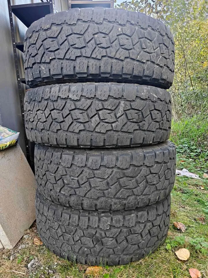Toyo AT3s 285/70/17 thumbnail
