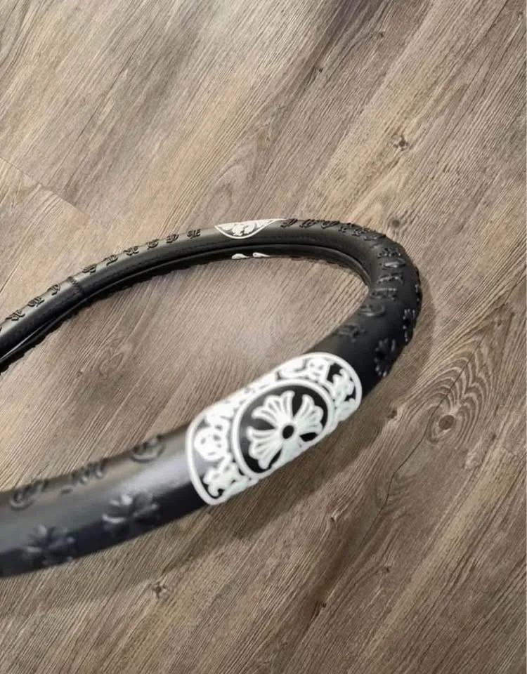 CHROME HEARTS STEERING WHEEL COVER image indicator(3)