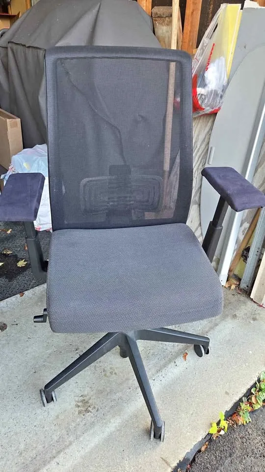 Haworth Very Office chair