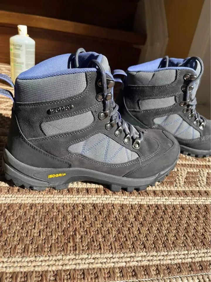 Hiking Boots image indicator(2)