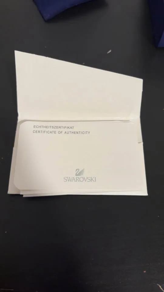 Swarovski rose gold swan necklace image indicator(5)