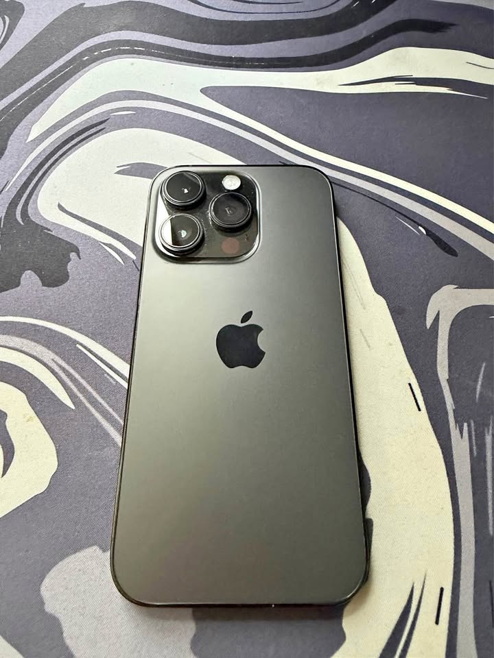 iPhone 14 Pro 256 GB📱 Excellent Condition with accessories