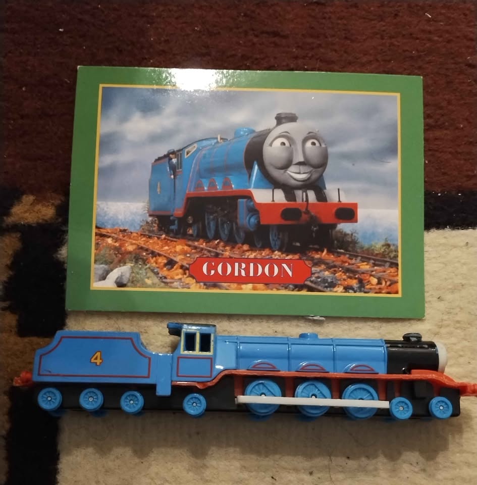 ERTL Thomas The Tank Engine Gordon Diecast Train - 2001 - photo 2