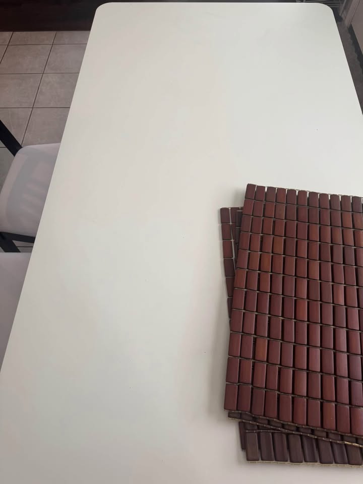 IKEA 4 chair wooden dining table - photo 2