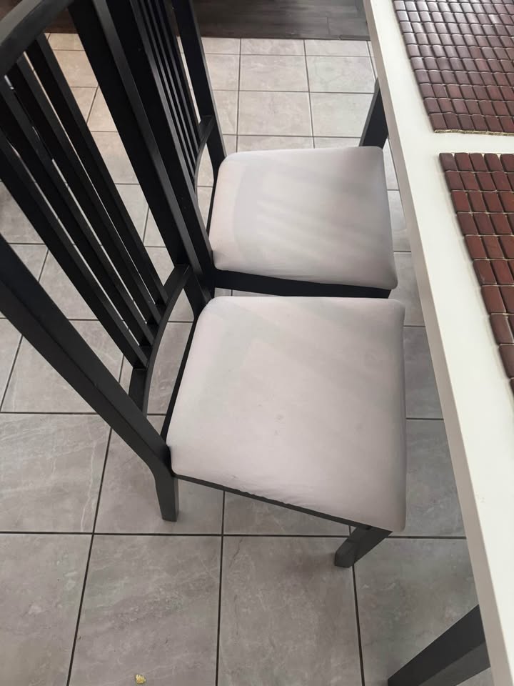 IKEA 4 chair wooden dining table - photo 4