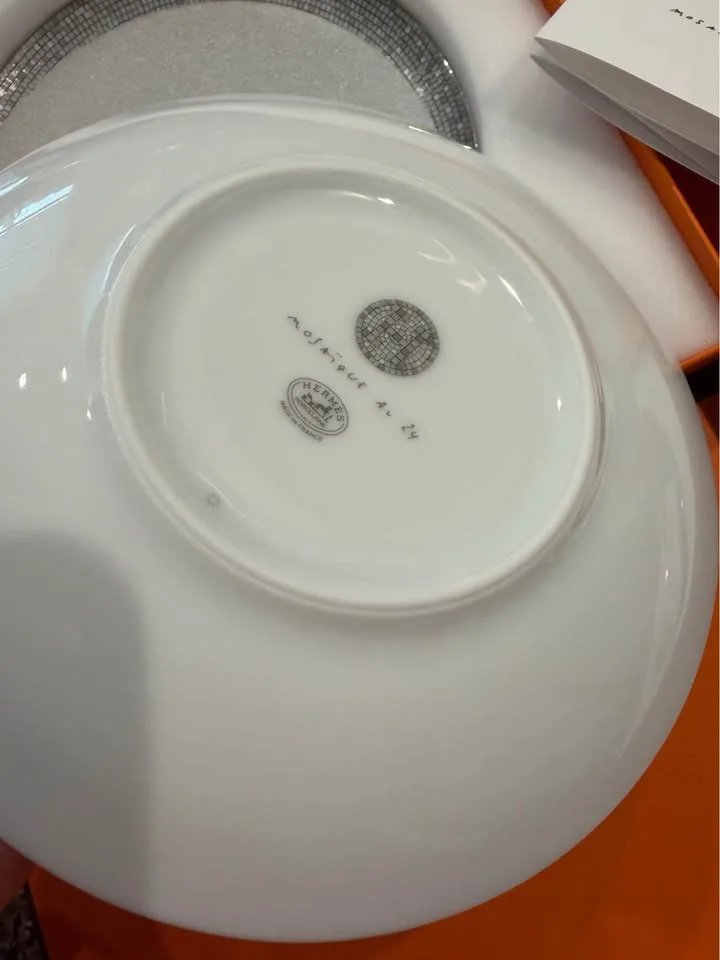 Mosaique au 24 platinum bread and butter plate at $120 of 2 image indicator(3)
