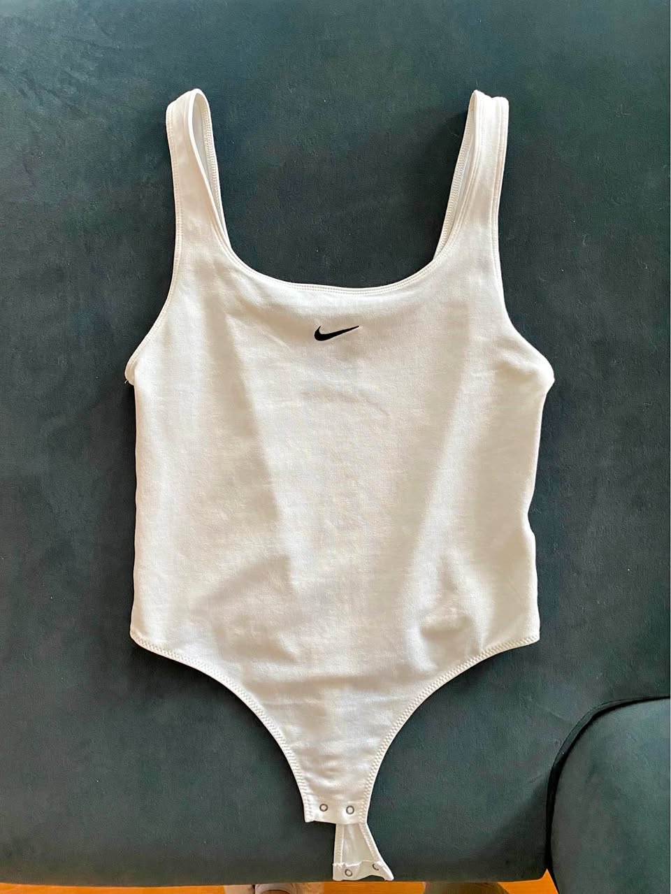 Nike essential bodysuit Size S