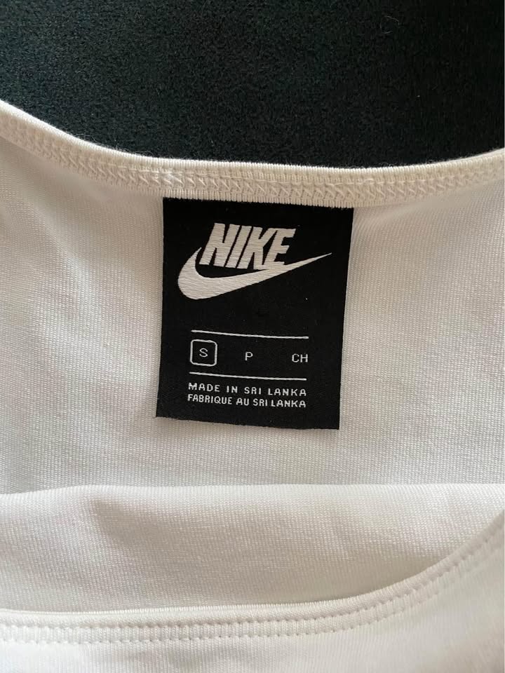 Nike essential bodysuit Size S - photo 2