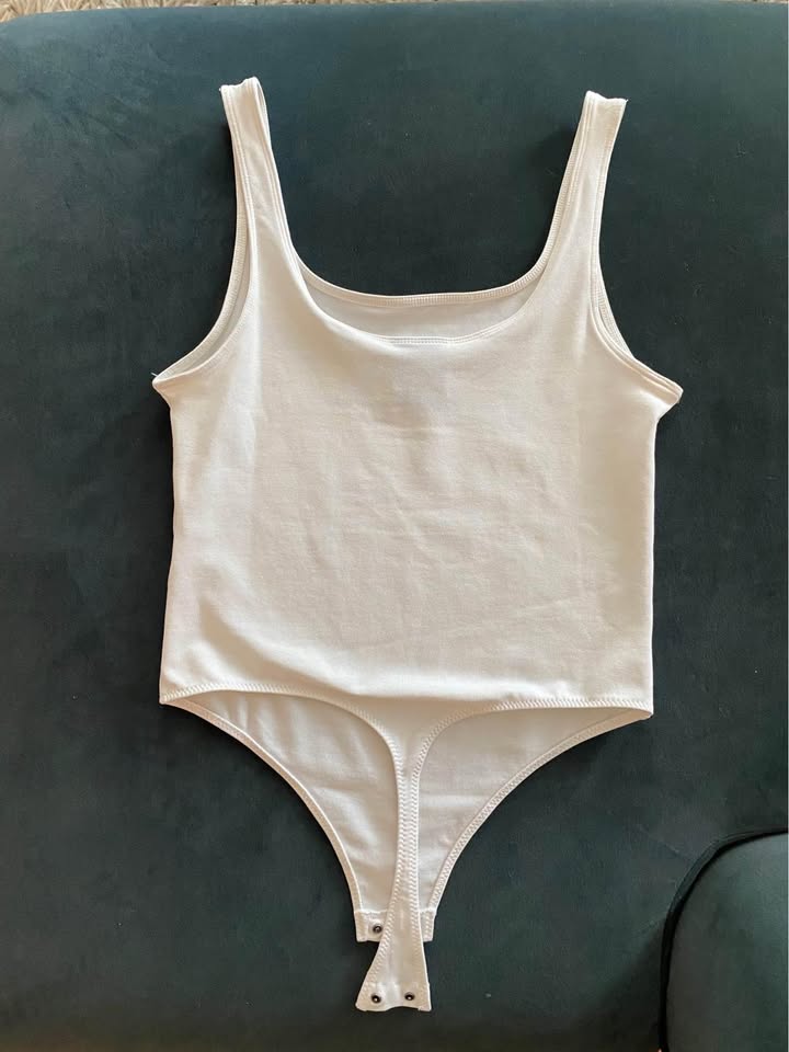 Nike essential bodysuit Size S - photo 3
