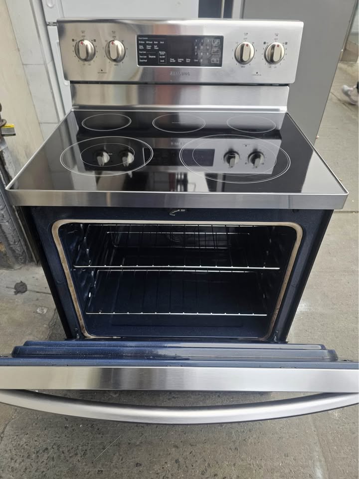 Samsung Stove 30 inche silver - photo 2