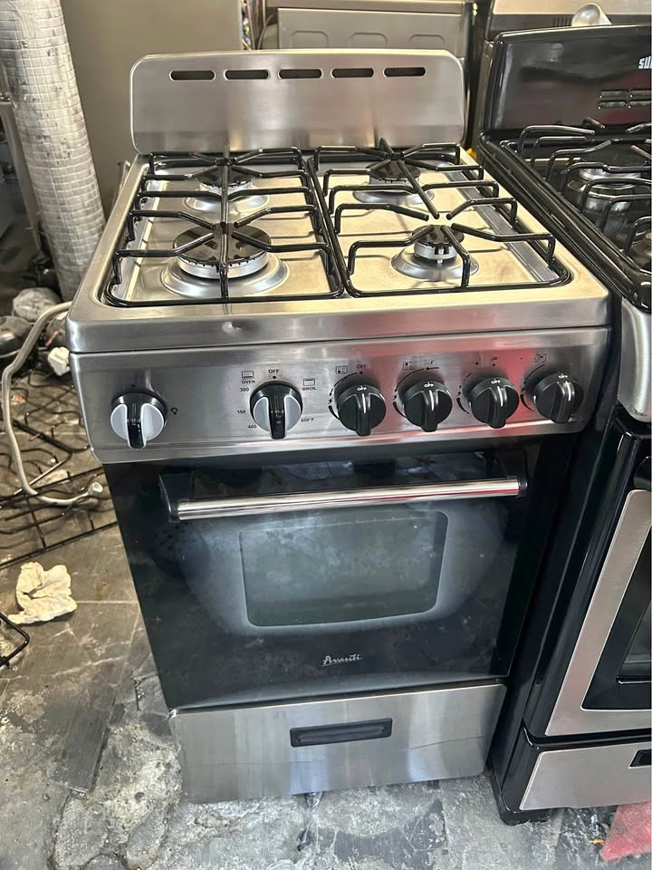 Stove 20 wide silver avanti