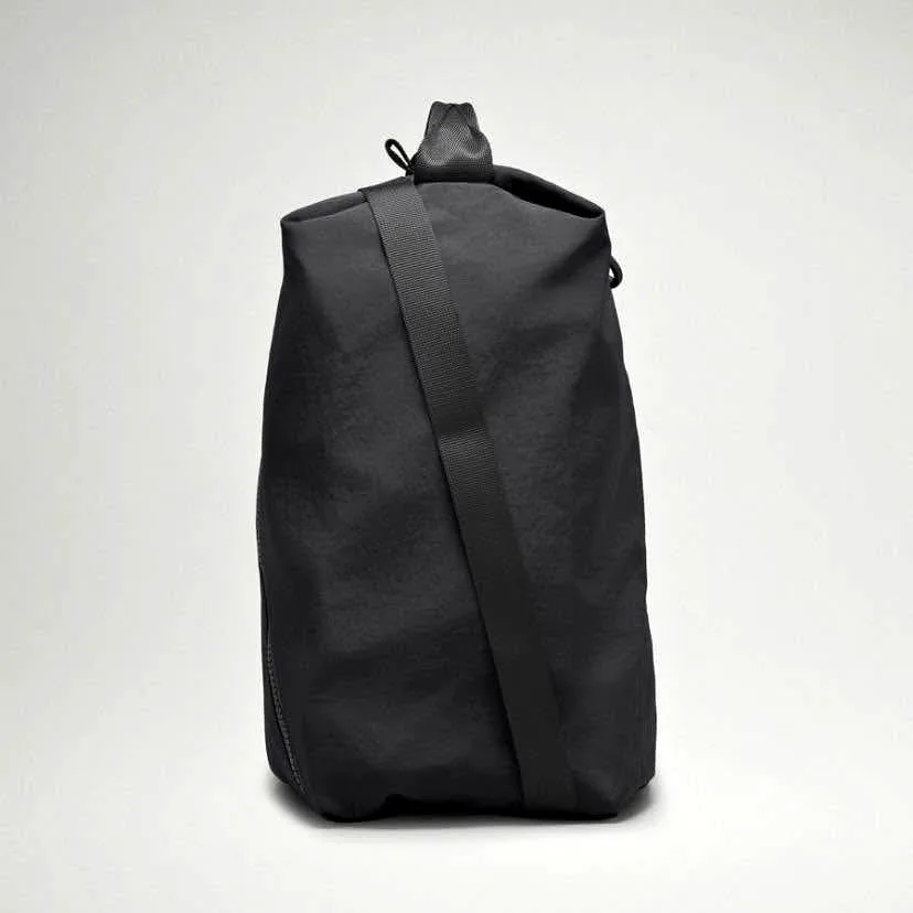 NWT Lululemon Fast Track Bag 10L - Black thumbnail