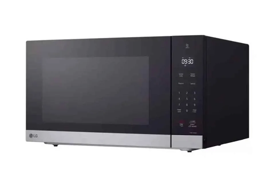 LG 0.9 Cu Ft NeoChef Countertop Microwave image indicator(5)