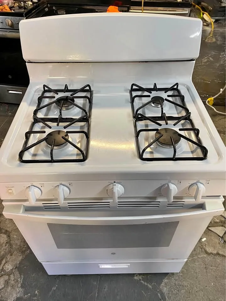 Stove of 30 used at good praise white thumbnail