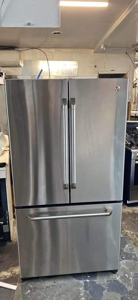 General Electric refrigerator of 36 negotiable